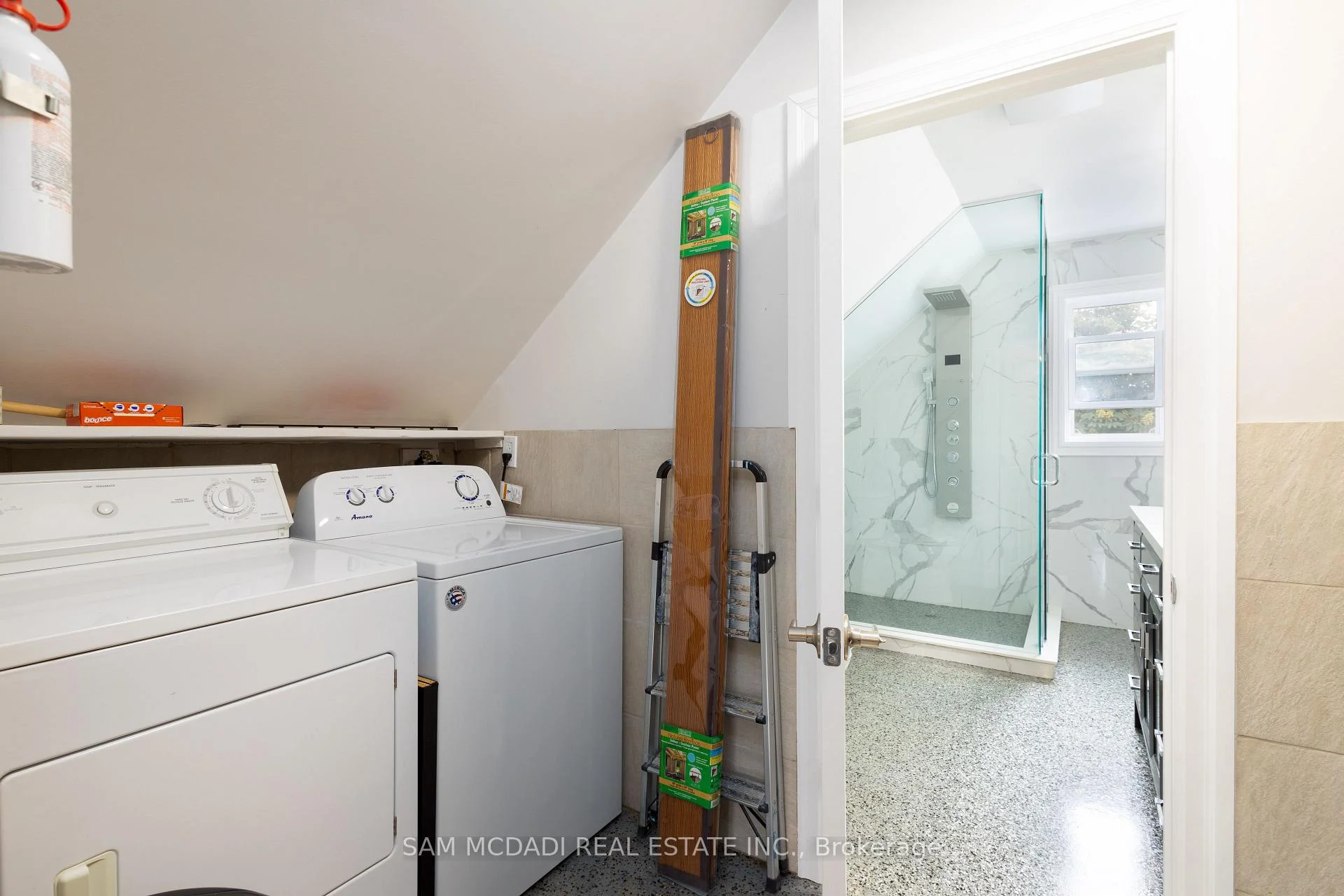 Photo 24 of Unit Upper, 14011 Trafalgar Road, Halton Hills, Rural Halton Hills — HOMEH
