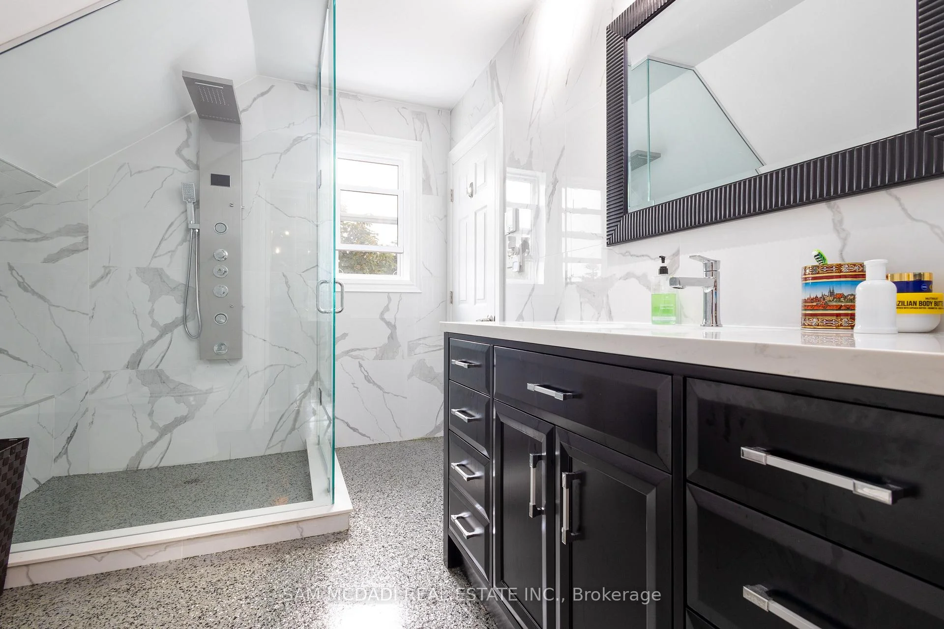 Photo 26 of Unit Upper, 14011 Trafalgar Road, Halton Hills, Rural Halton Hills — HOMEH