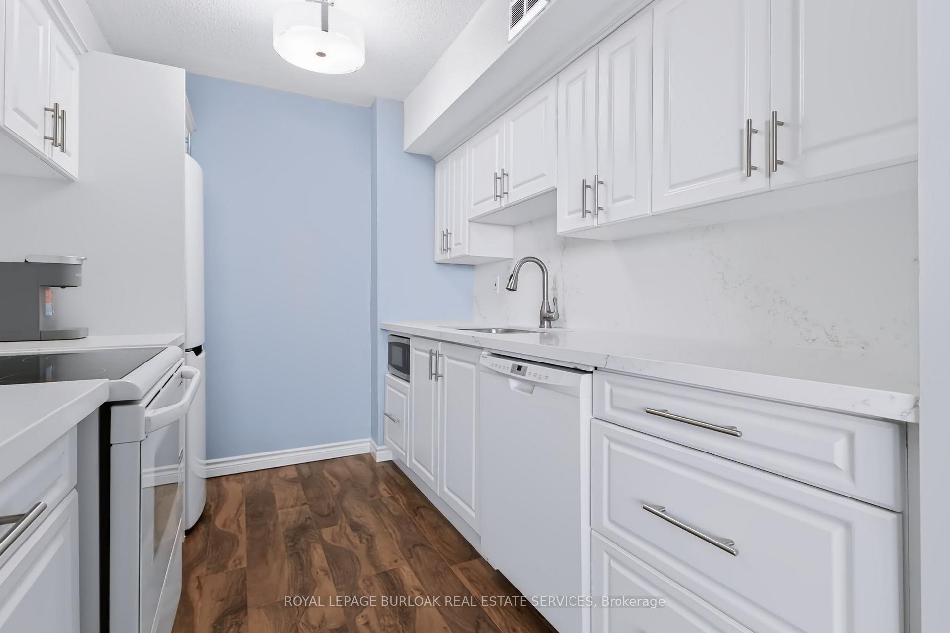 Photo 4 of Unit 1217, 700 Dynes Road, Burlington, Roseland — HOMEH