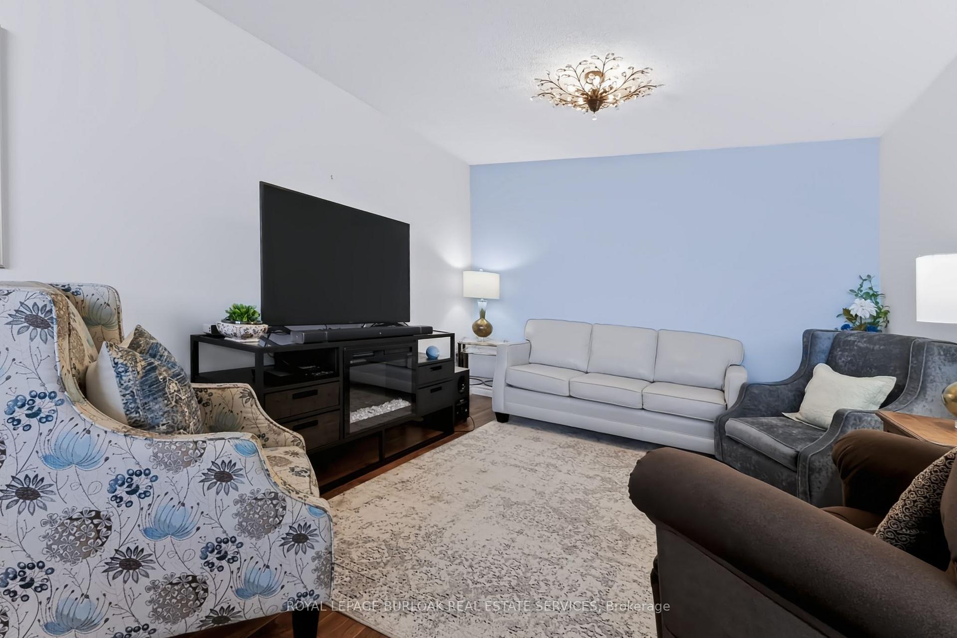 Photo 11 of Unit 1217, 700 Dynes Road, Burlington, Roseland — HOMEH