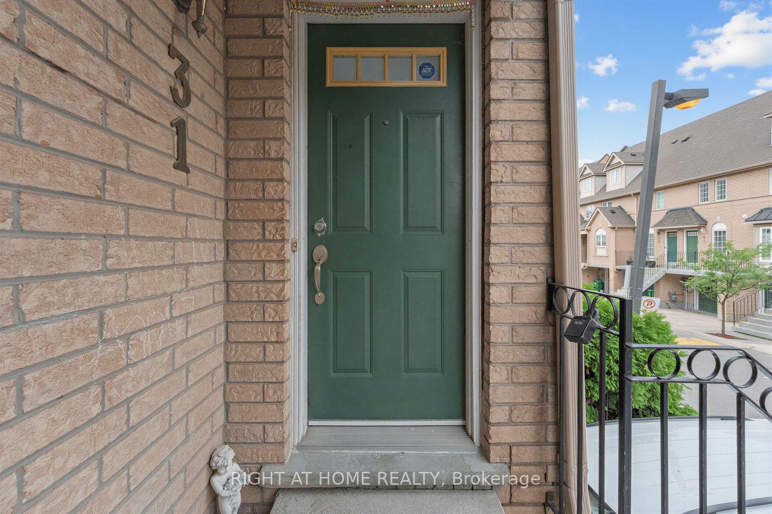 Photo 3 of Unit 31, 80 Strathaven Drive, Mississauga, Hurontario — HOMEH