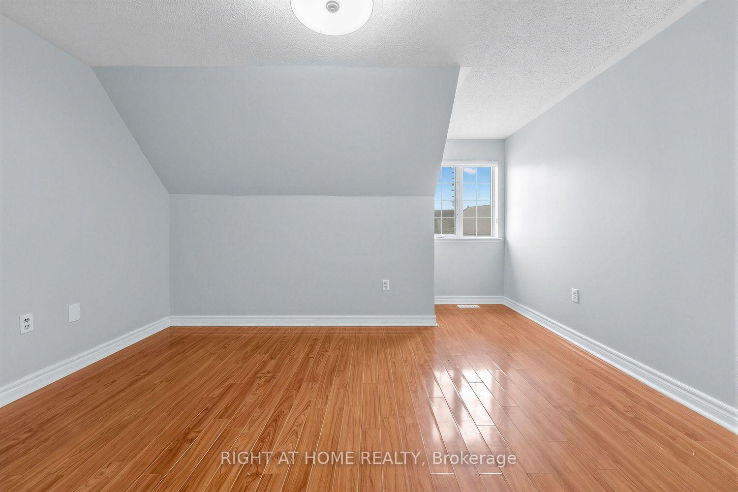 Photo 22 of Unit 31, 80 Strathaven Drive, Mississauga, Hurontario — HOMEH