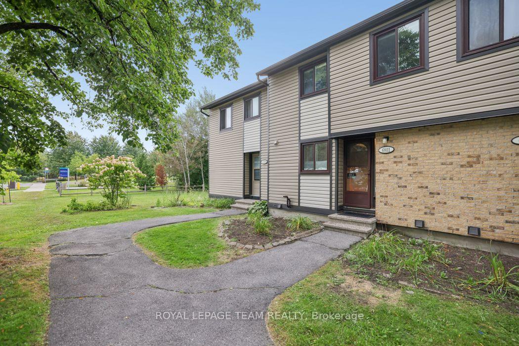 Photo 3 of 6801 Bilberry Drive, Ottawa, Convent Glen North — HOMEH