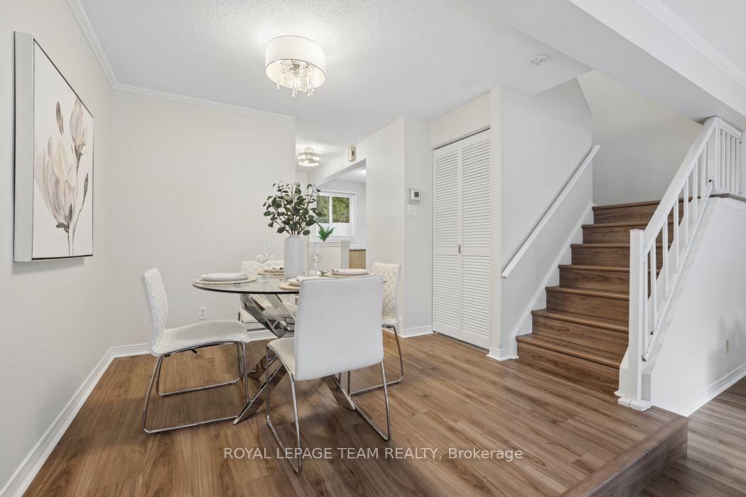 Photo 14 of 6801 Bilberry Drive, Ottawa, Convent Glen North — HOMEH