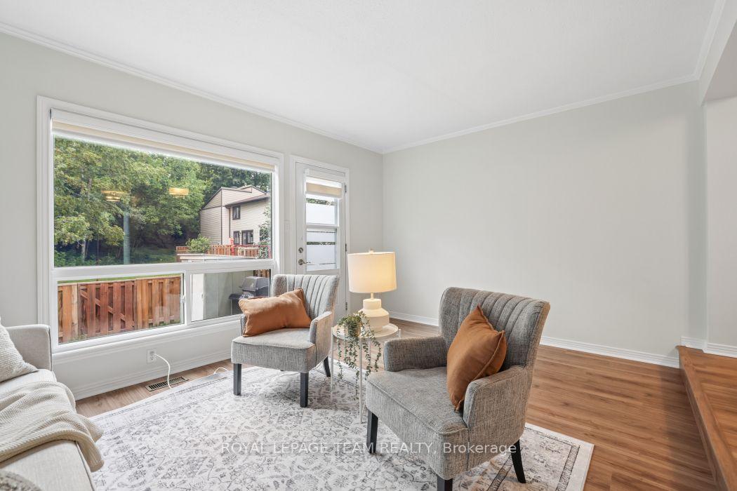 Photo 17 of 6801 Bilberry Drive, Ottawa, Convent Glen North — HOMEH