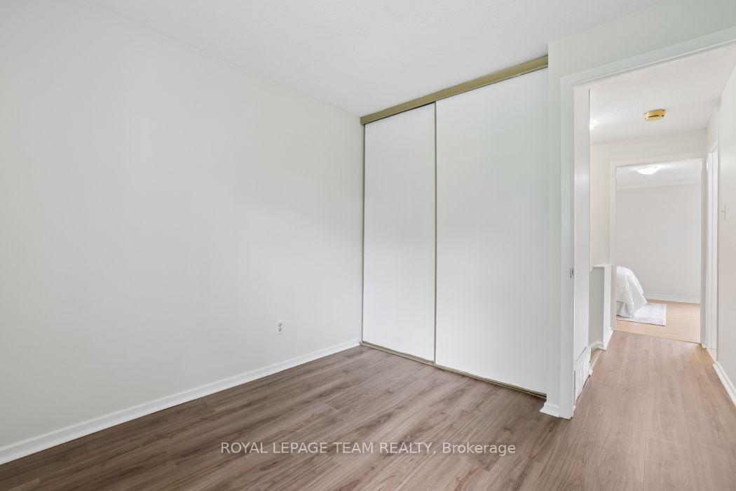 Photo 26 of 6801 Bilberry Drive, Ottawa, Convent Glen North — HOMEH