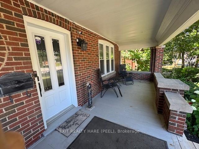 Photo 3 of 256 Broadway Avenue, Orangeville — HOMEH