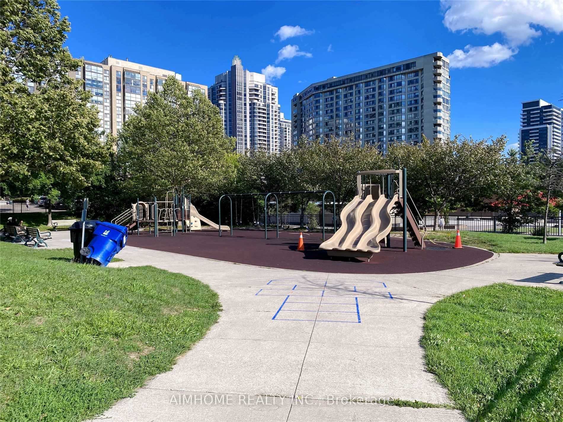 Photo 46 of Unit 607, 5500 Yonge Street, North York, Willowdale West — HOMEH