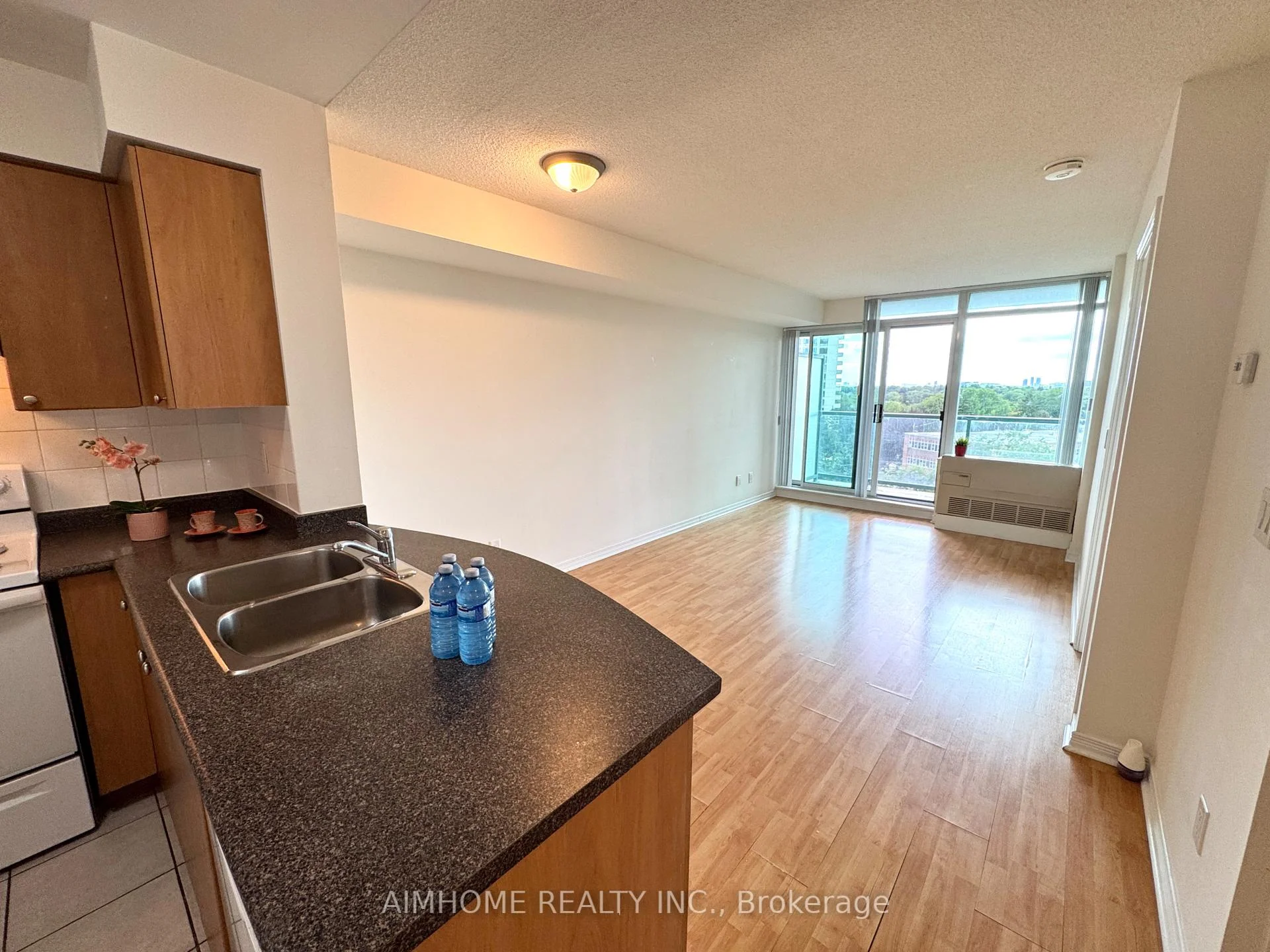 Photo 14 of Unit 607, 5500 Yonge Street, North York, Willowdale West — HOMEH