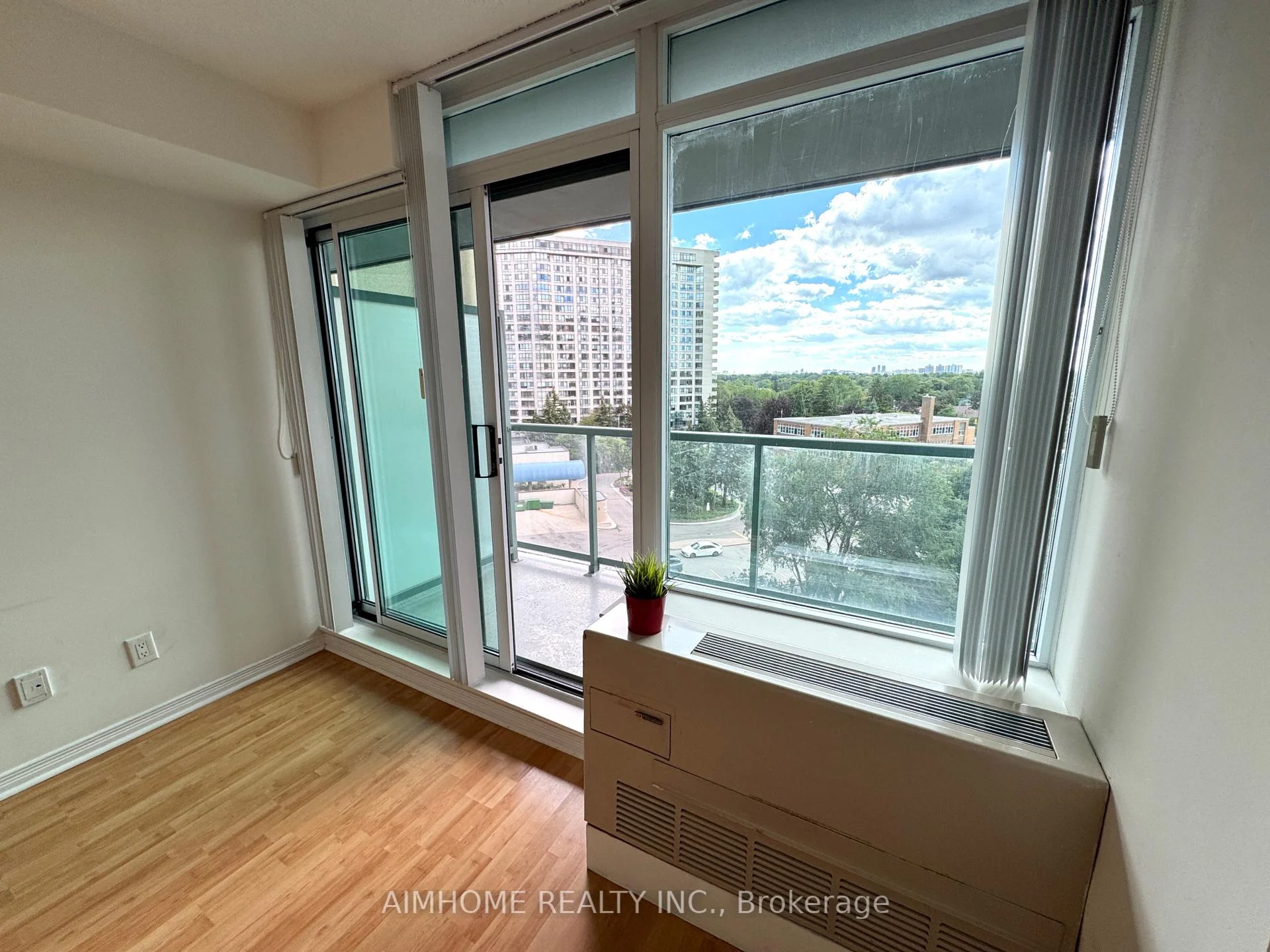 Photo 21 of Unit 607, 5500 Yonge Street, North York, Willowdale West — HOMEH