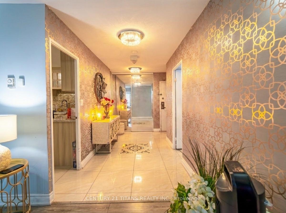 Photo 3 of Unit 3001, 3 Massey Square, Toronto, Crescent Town — HOMEH