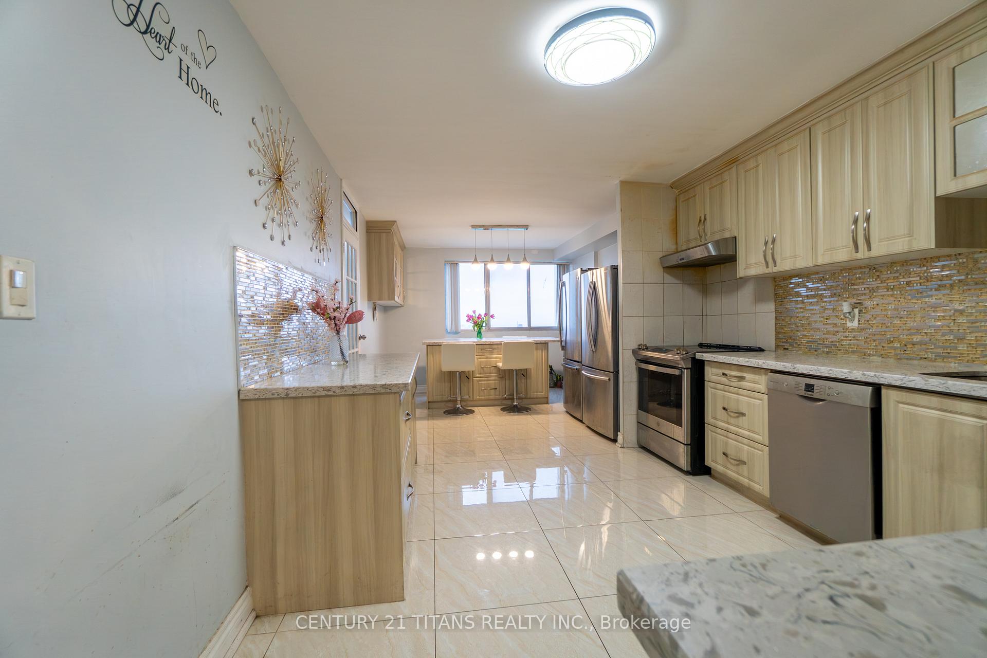 Photo 6 of Unit 3001, 3 Massey Square, Toronto, Crescent Town — HOMEH