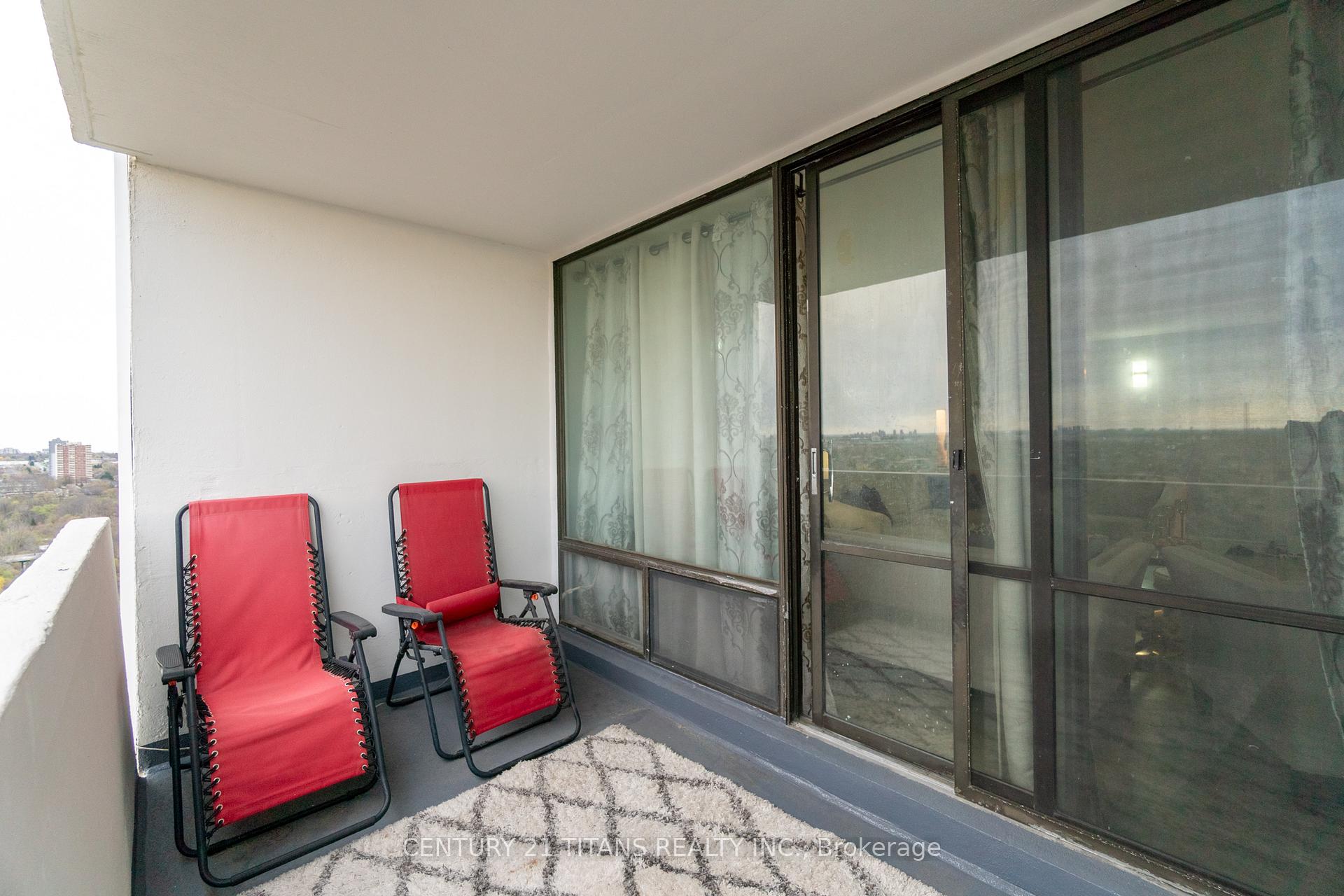 Photo 18 of Unit 3001, 3 Massey Square, Toronto, Crescent Town — HOMEH