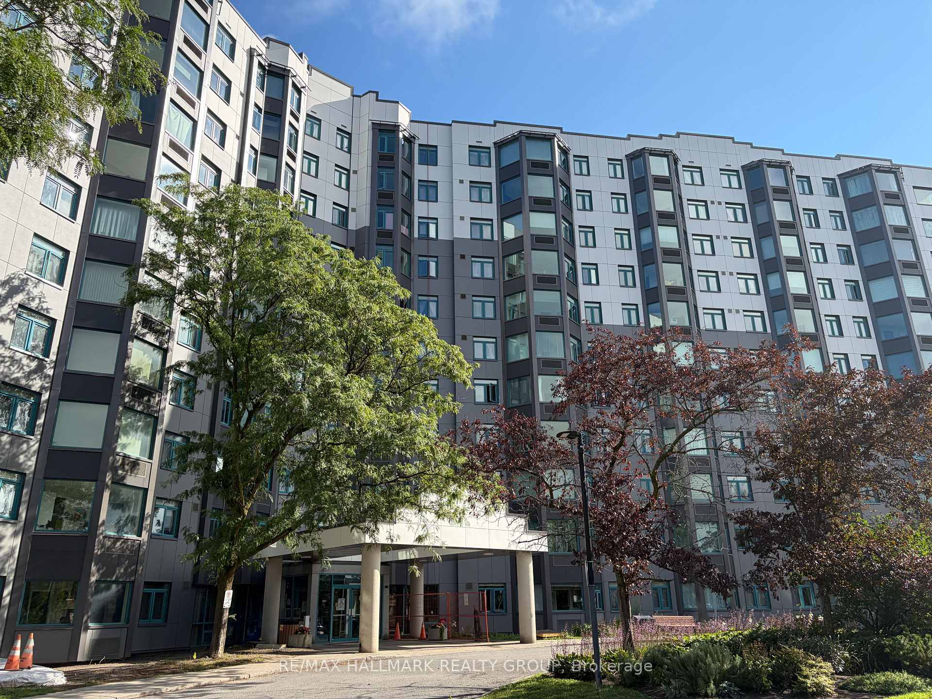 Photo 1 of Unit 915, 1025 Grenon Avenue, Ottawa, Fairfield Heights — HOMEH