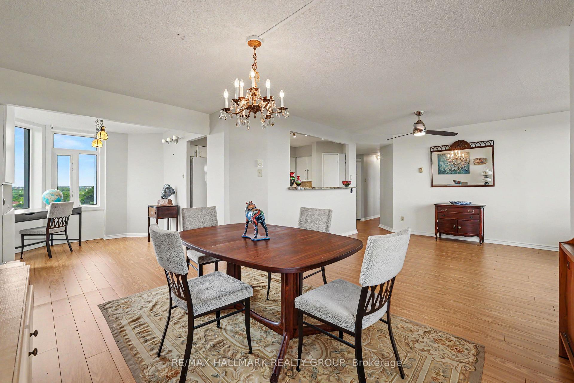 Photo 6 of Unit 915, 1025 Grenon Avenue, Ottawa, Fairfield Heights — HOMEH