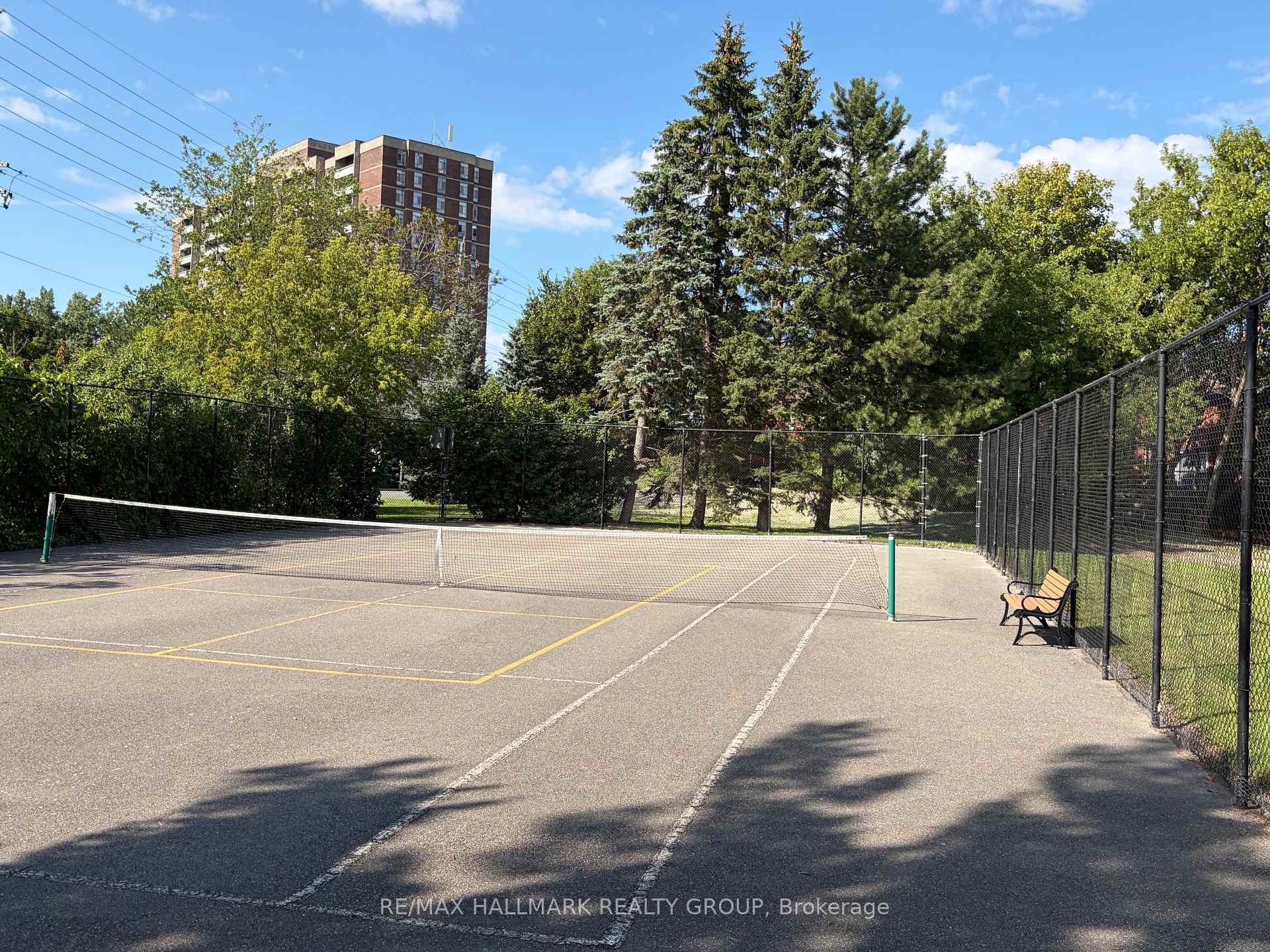 Photo 29 of Unit 915, 1025 Grenon Avenue, Ottawa, Fairfield Heights — HOMEH