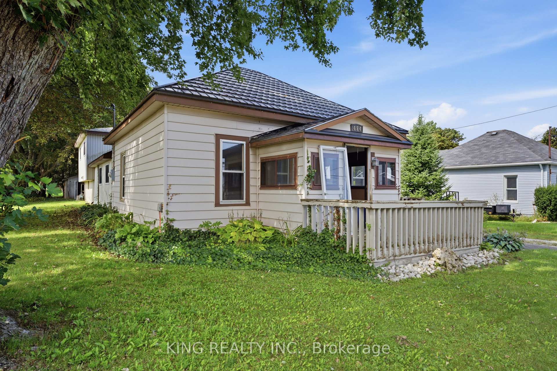 Photo 3 of 494 Isaac Street, South Bruce Peninsula — HOMEH