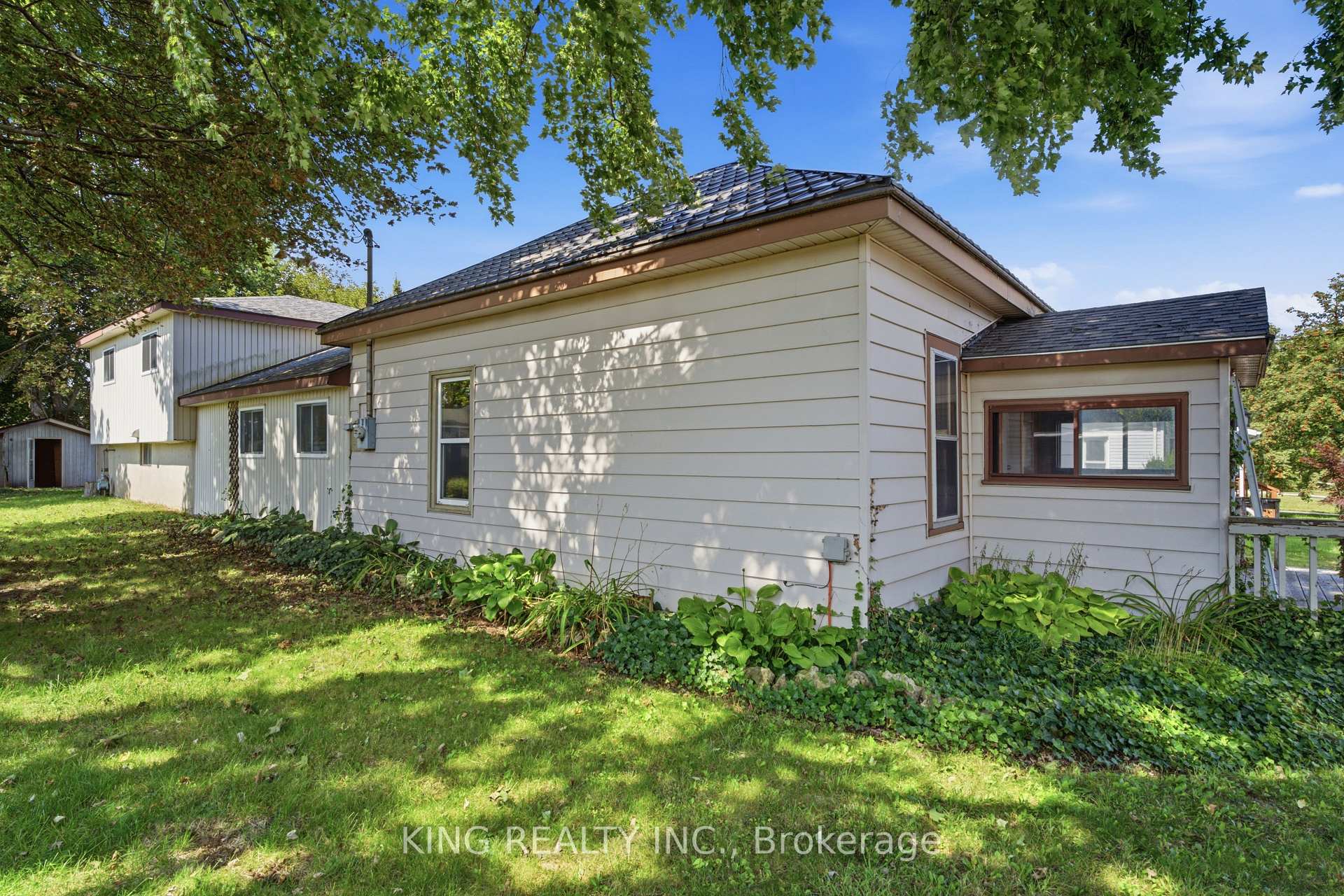 Photo 4 of 494 Isaac Street, South Bruce Peninsula — HOMEH