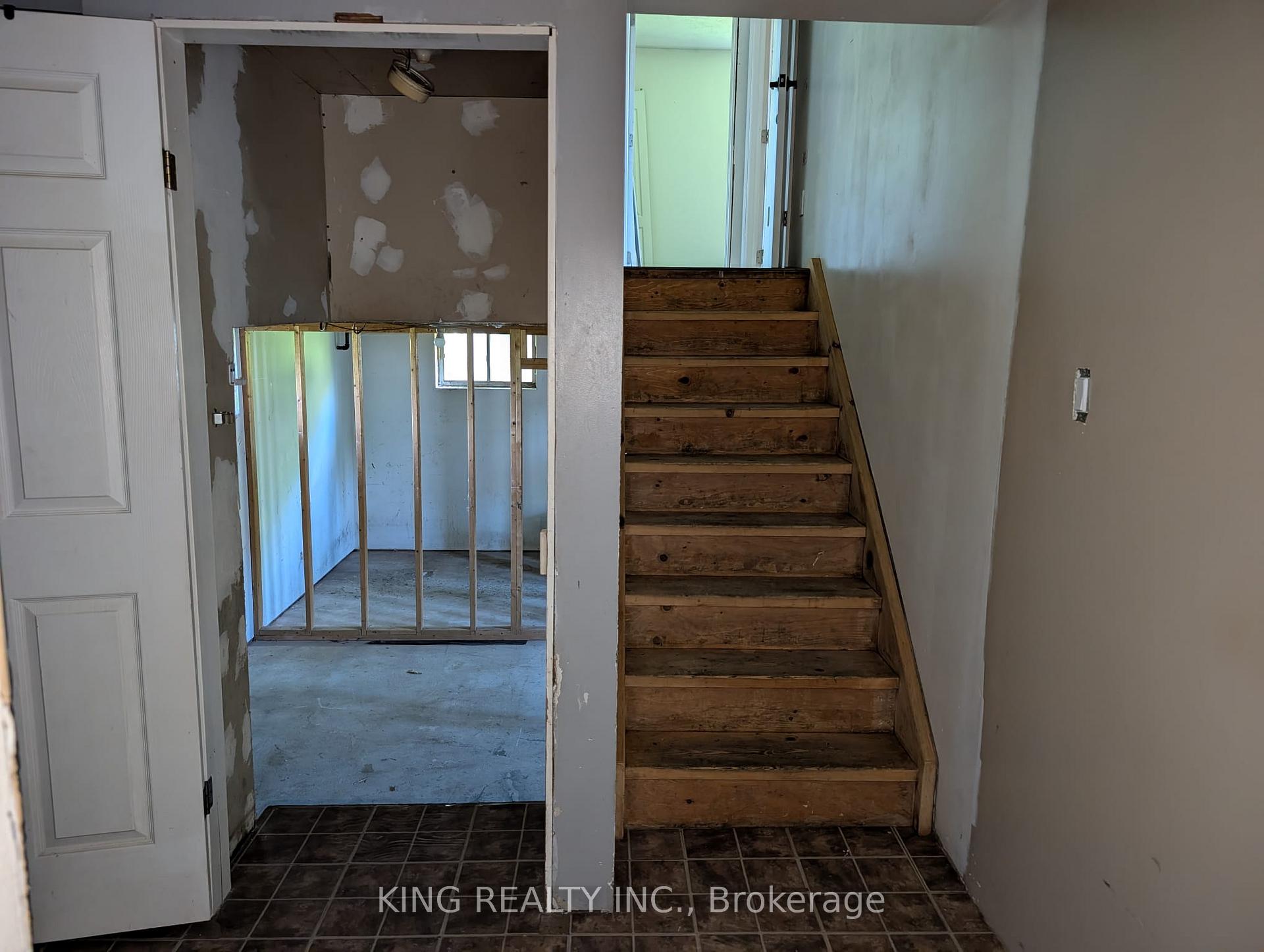 Photo 23 of 494 Isaac Street, South Bruce Peninsula — HOMEH