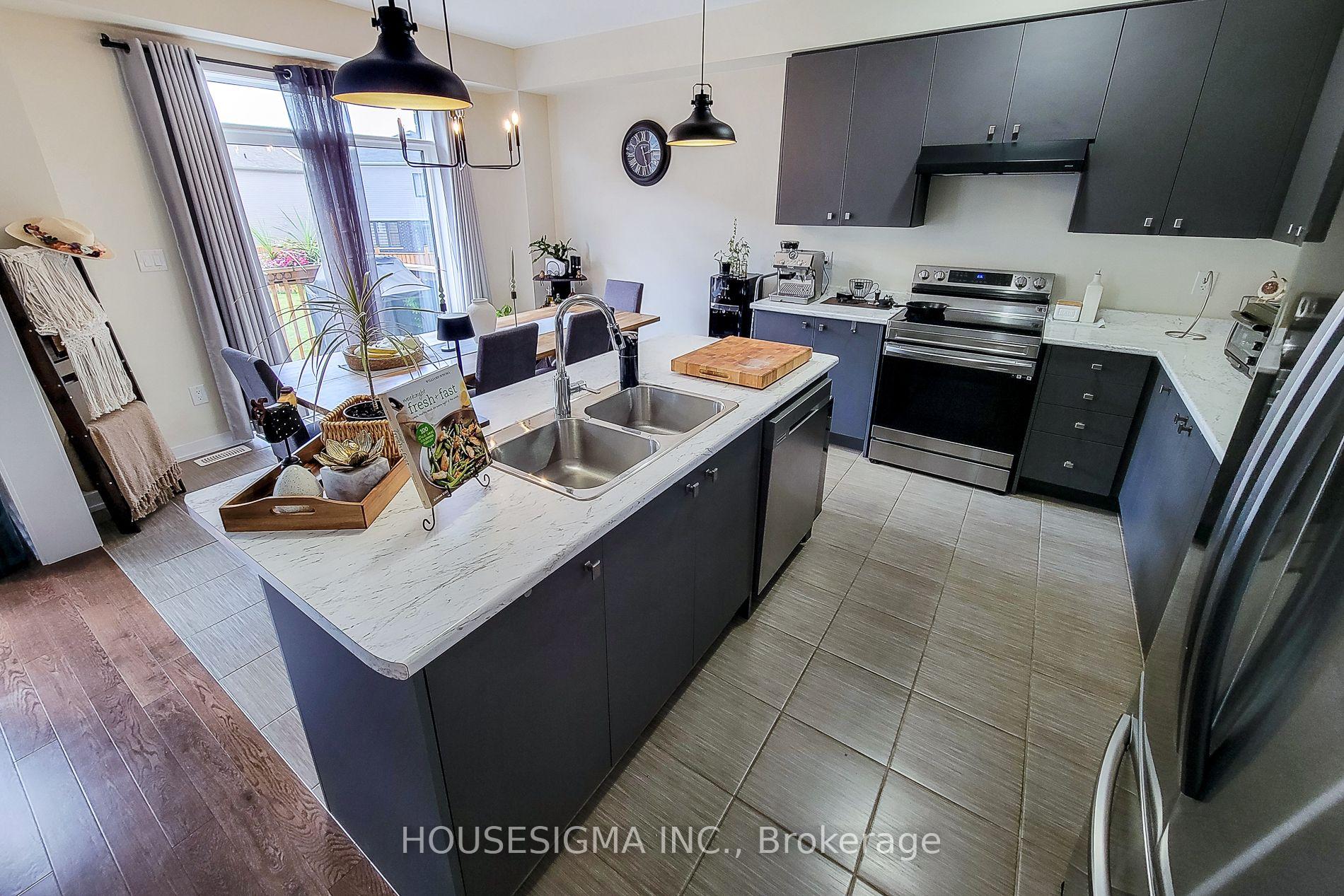 Photo 9 of 92 Sundin Drive, Haldimand — HOMEH