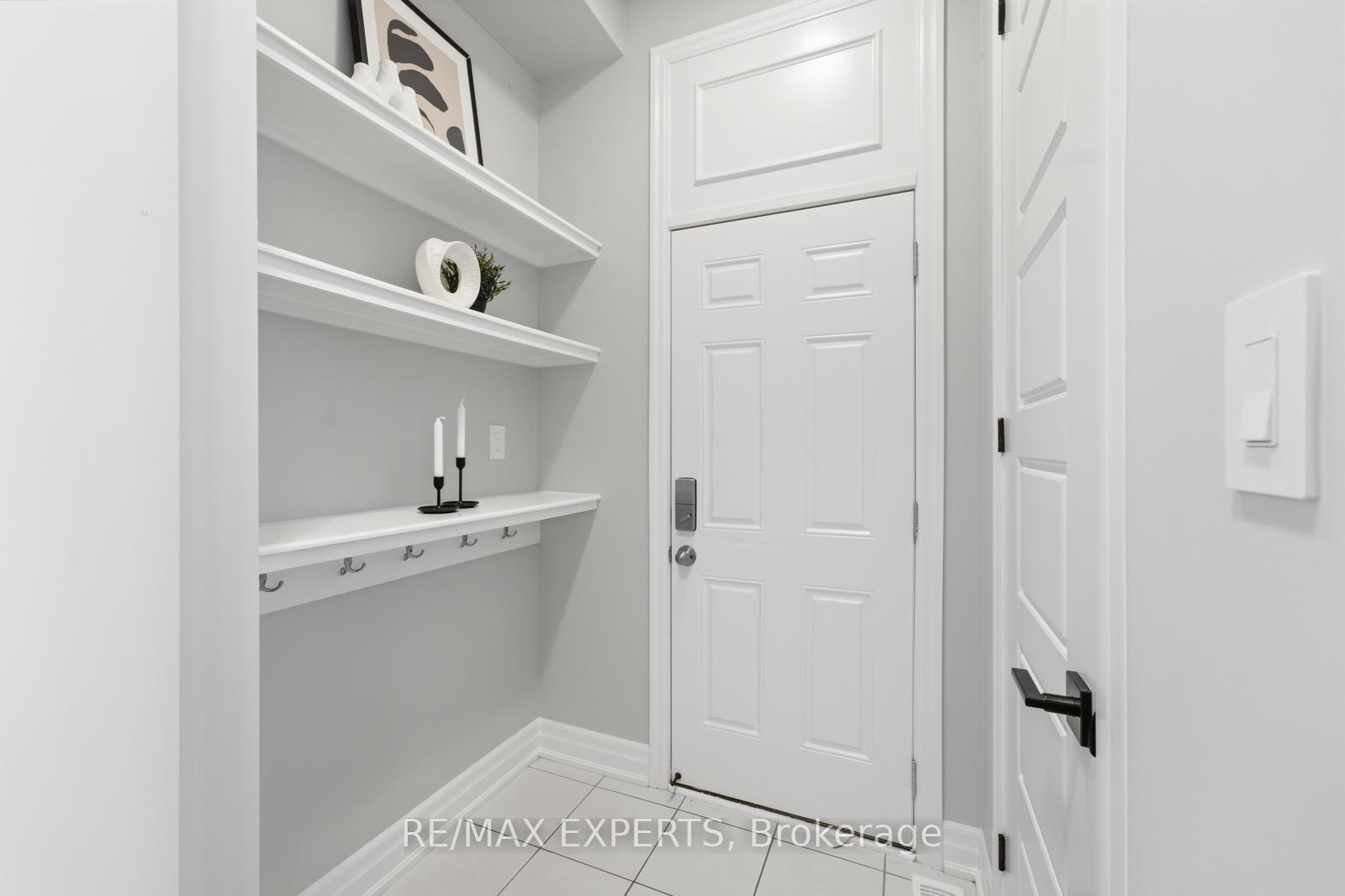 Photo 9 of 1296 Aymond Crescent W, Oakville, Joshua Meadows — HOMEH