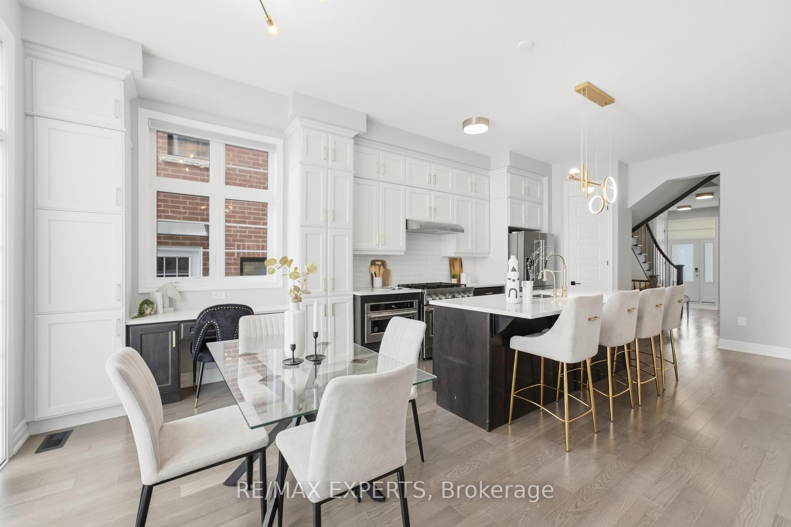 Photo 12 of 1296 Aymond Crescent W, Oakville, Joshua Meadows — HOMEH