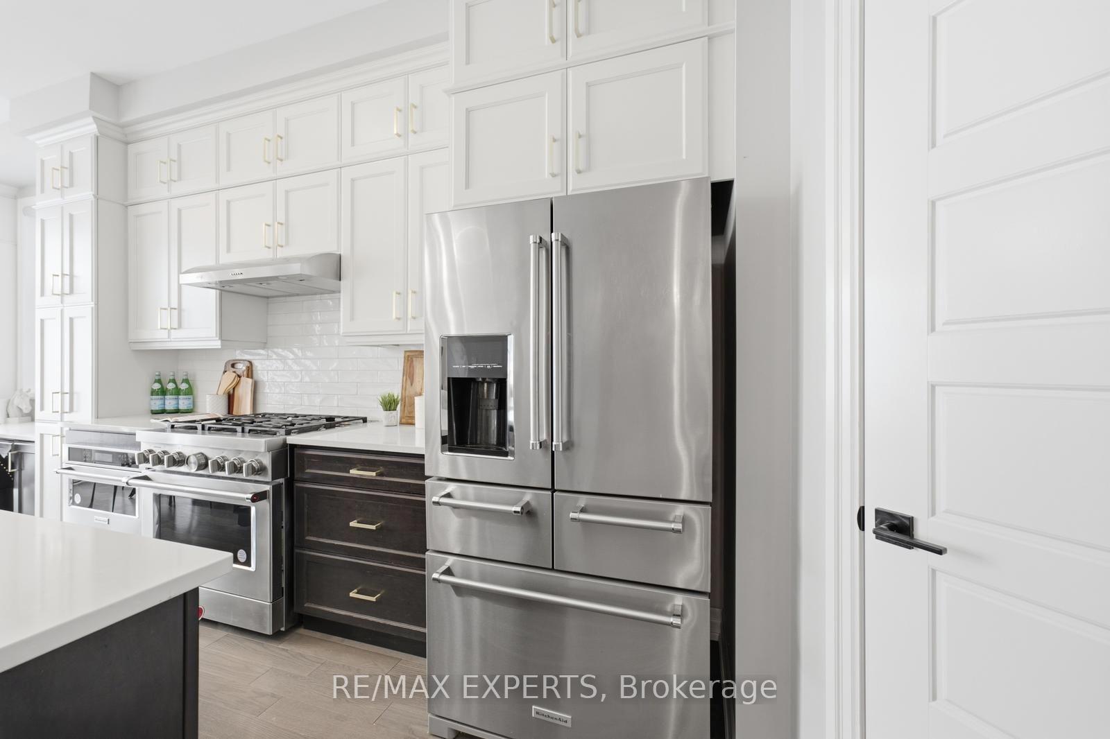 Photo 19 of 1296 Aymond Crescent W, Oakville, Joshua Meadows — HOMEH