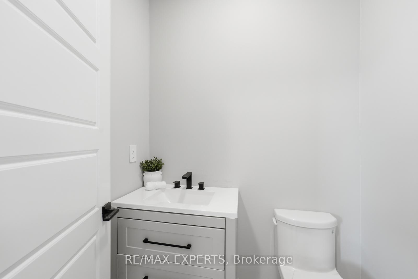 Photo 26 of 1296 Aymond Crescent W, Oakville, Joshua Meadows — HOMEH