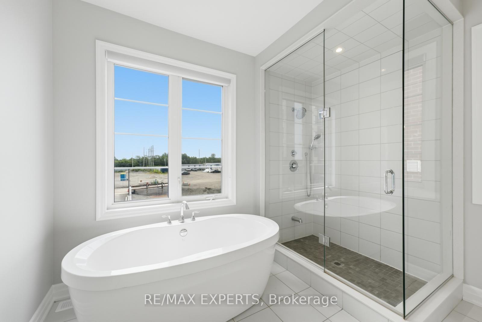 Photo 32 of 1296 Aymond Crescent W, Oakville, Joshua Meadows — HOMEH