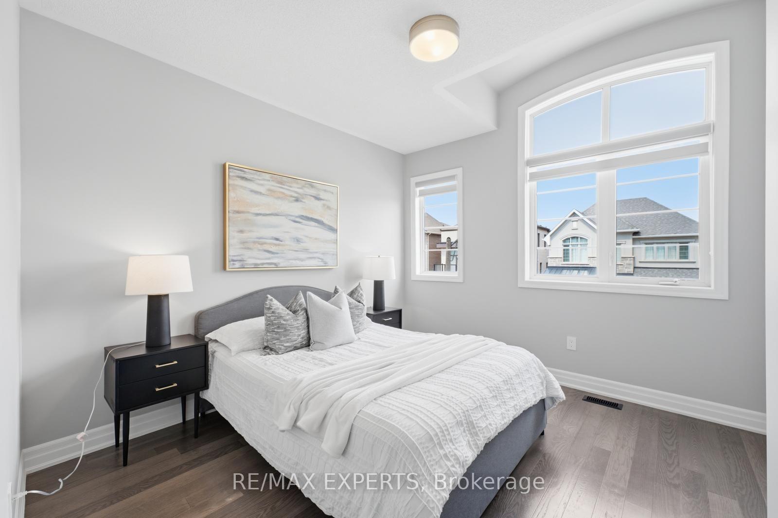 Photo 37 of 1296 Aymond Crescent W, Oakville, Joshua Meadows — HOMEH