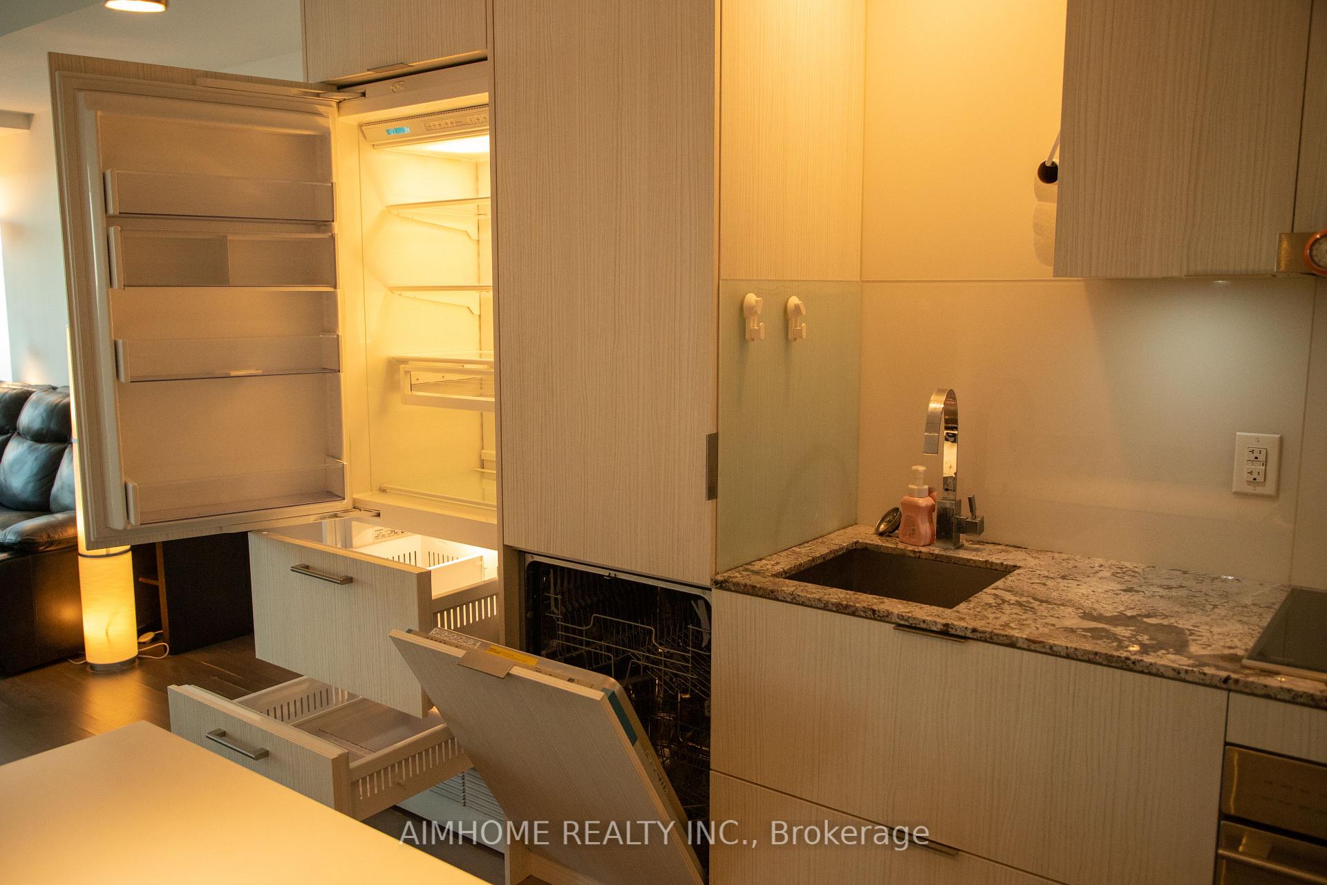 Photo 15 of Unit 4907, 1 Bloor Street E, Toronto, Church-Yonge Corridor — HOMEH