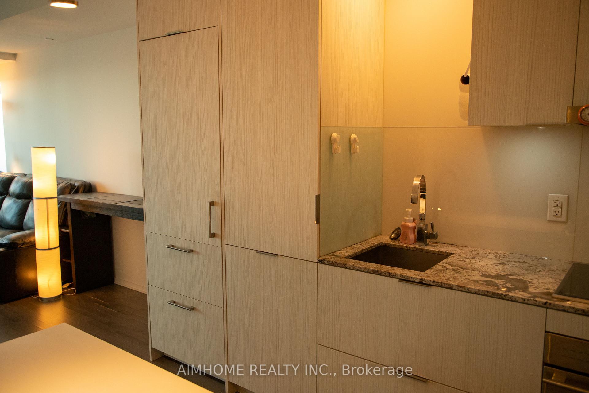 Photo 16 of Unit 4907, 1 Bloor Street E, Toronto, Church-Yonge Corridor — HOMEH