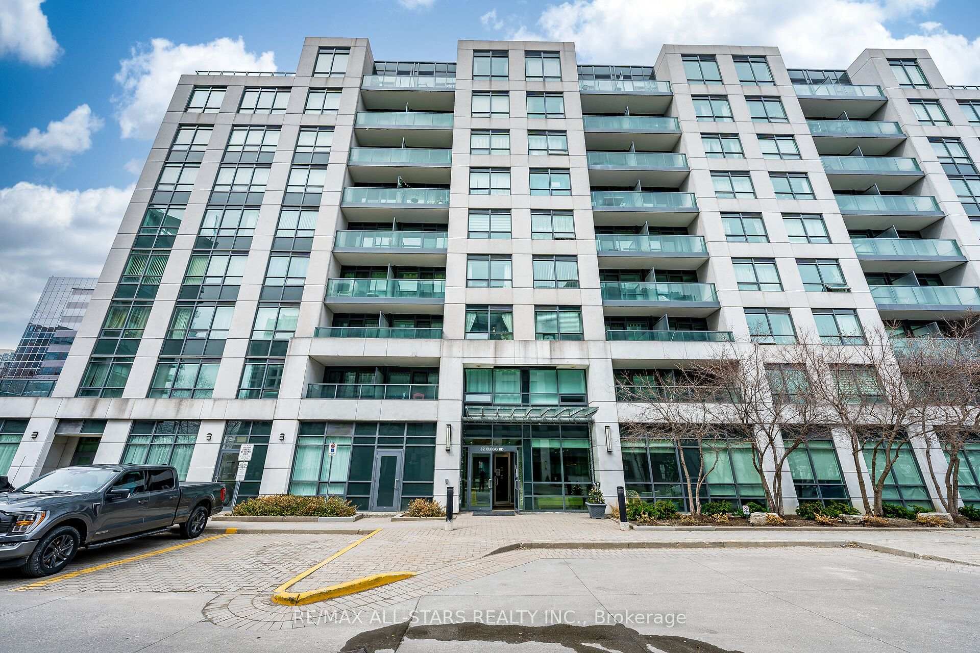 Photo 2 of Unit 806, 32 Clegg Road, Markham, Unionville — HOMEH