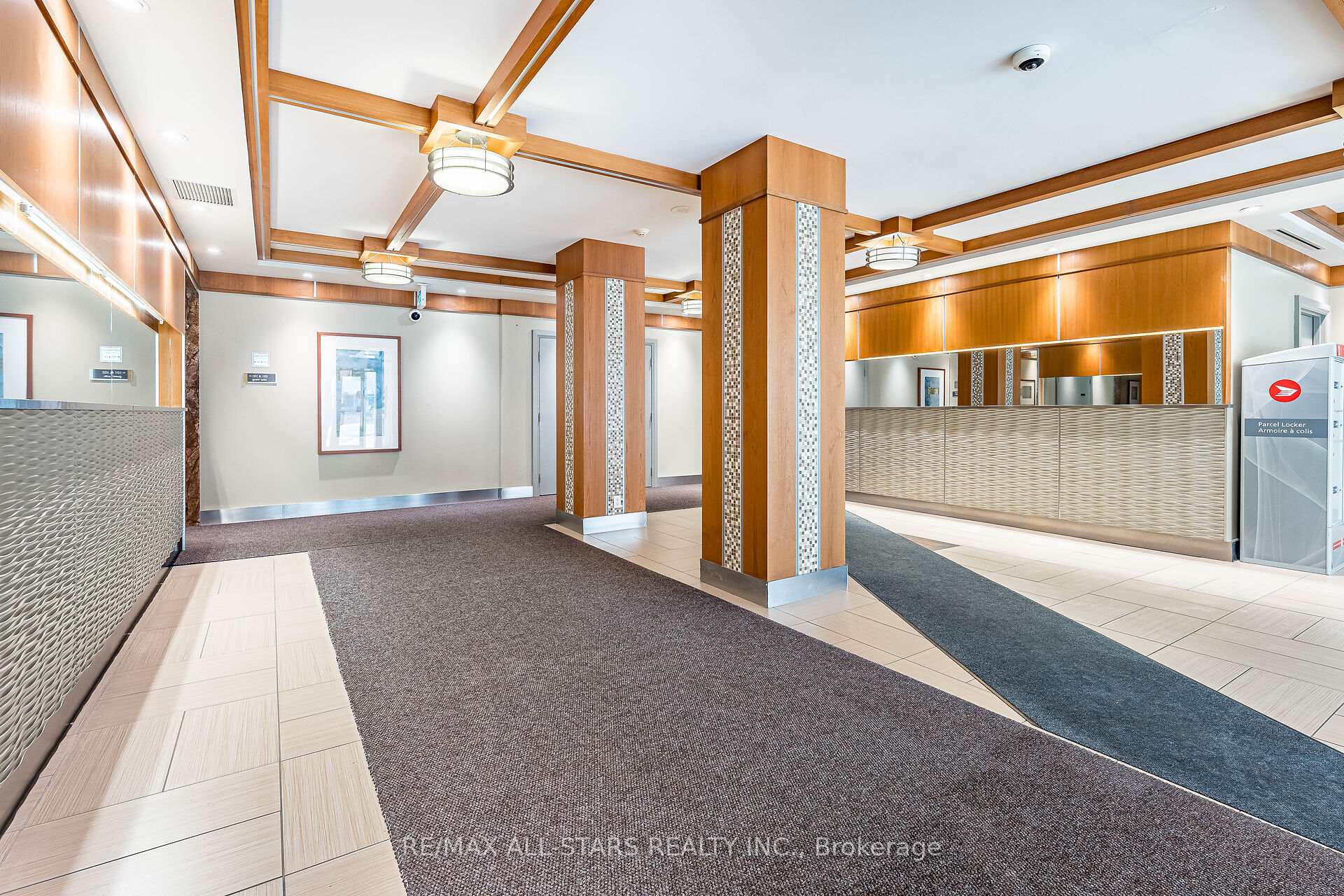 Photo 4 of Unit 806, 32 Clegg Road, Markham, Unionville — HOMEH