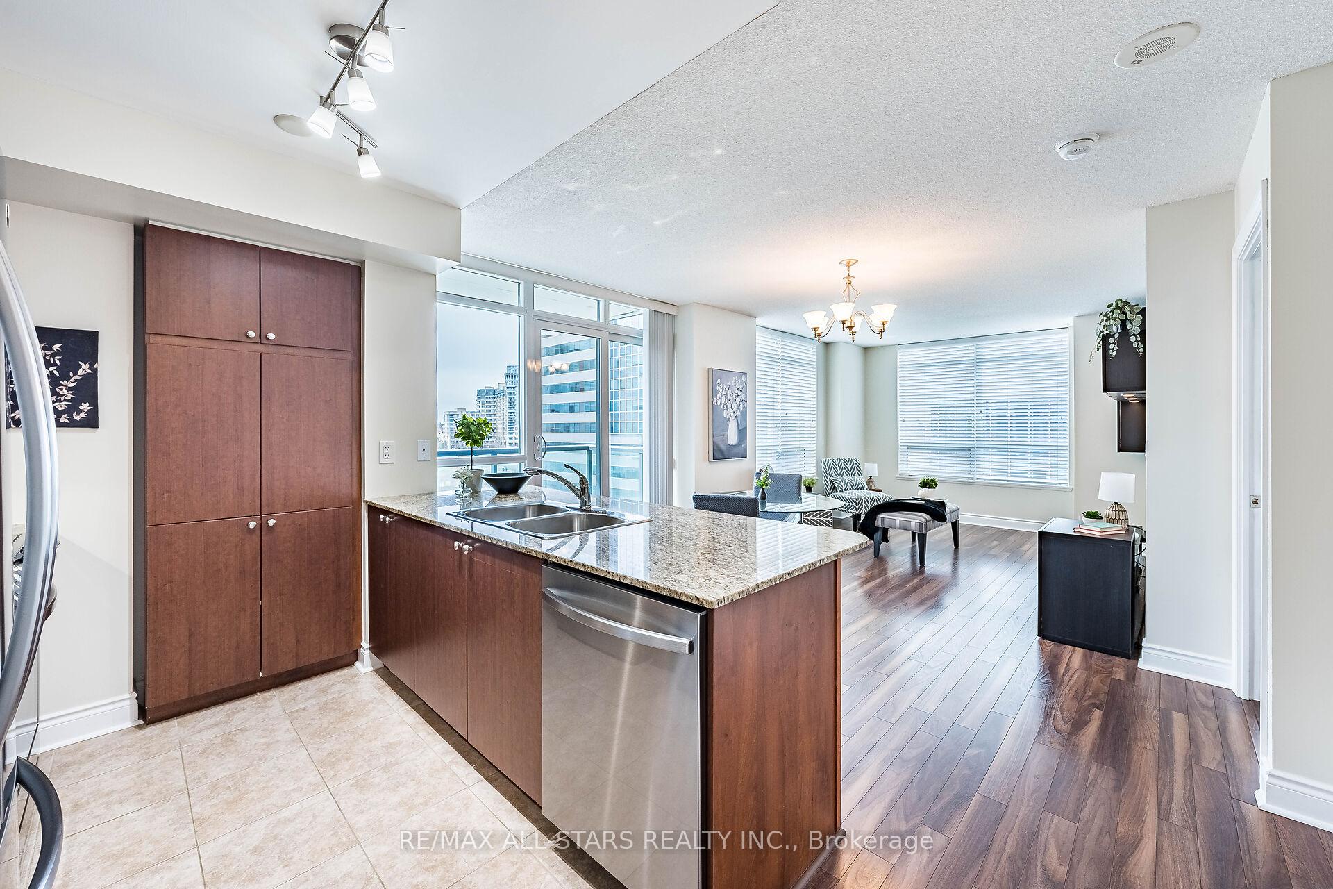 Photo 8 of Unit 806, 32 Clegg Road, Markham, Unionville — HOMEH