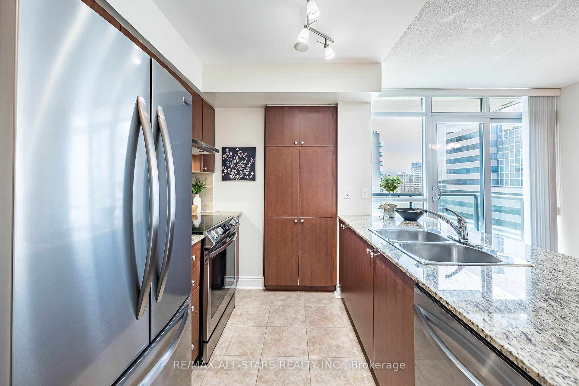 Photo 11 of Unit 806, 32 Clegg Road, Markham, Unionville — HOMEH