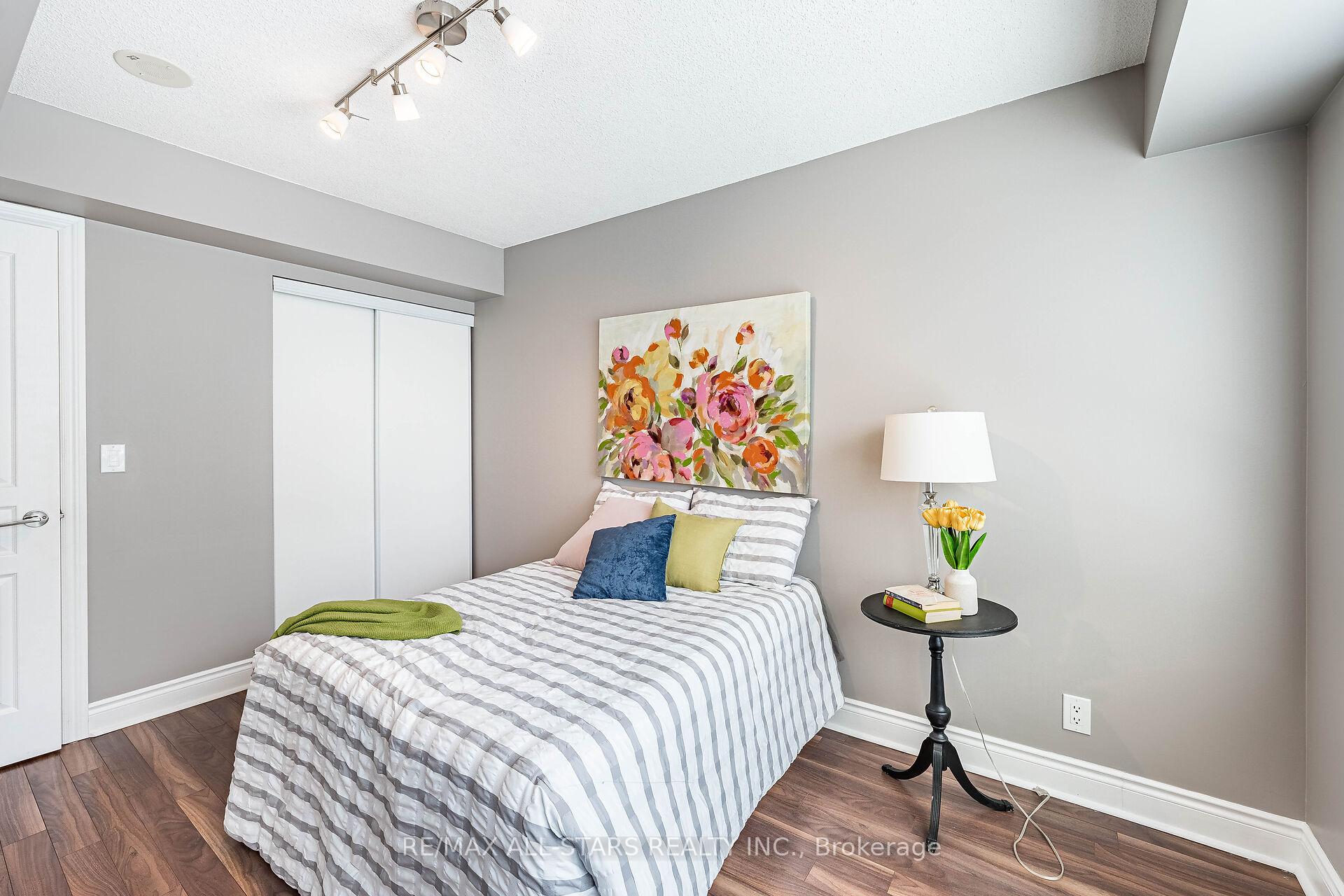 Photo 29 of Unit 806, 32 Clegg Road, Markham, Unionville — HOMEH