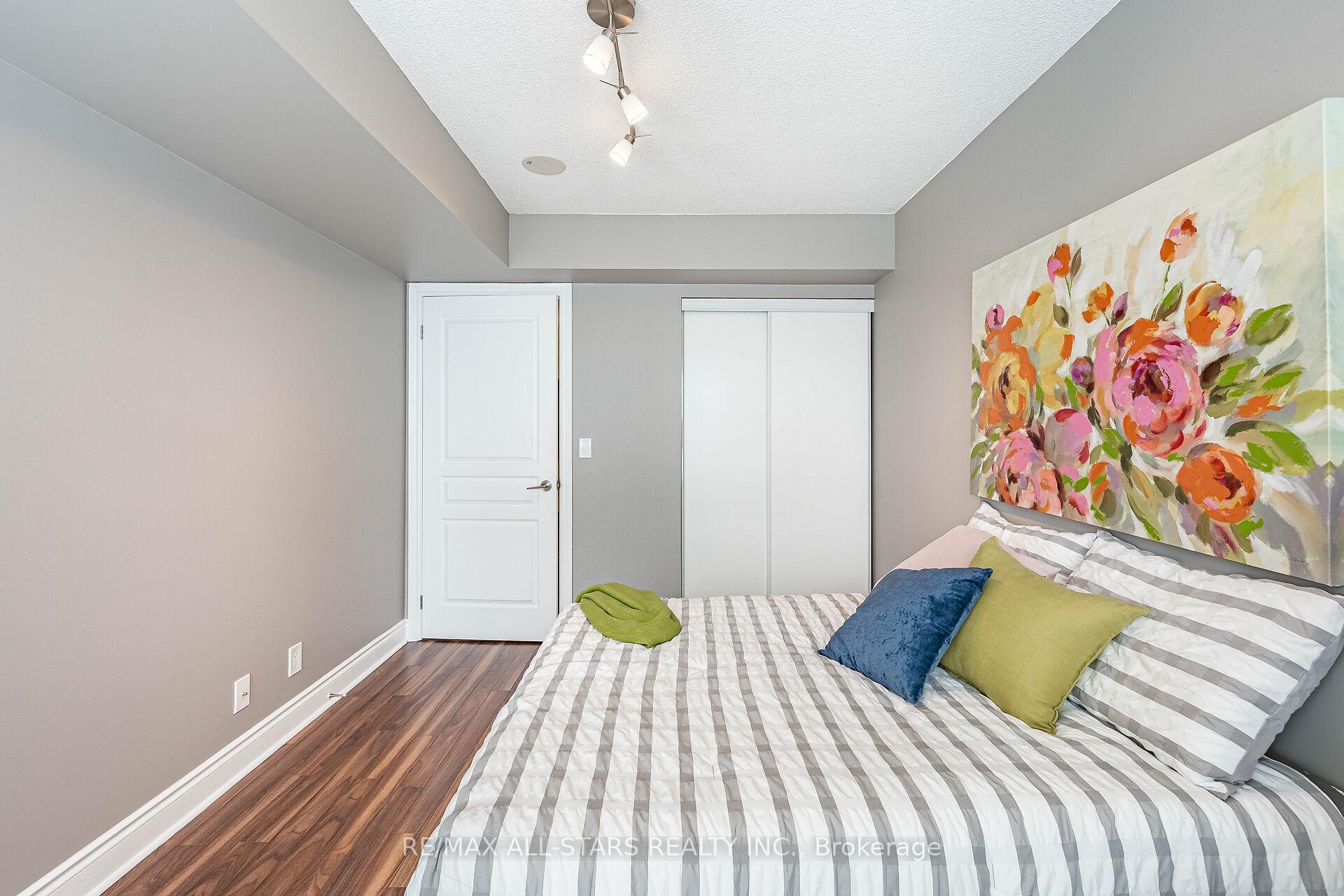 Photo 30 of Unit 806, 32 Clegg Road, Markham, Unionville — HOMEH