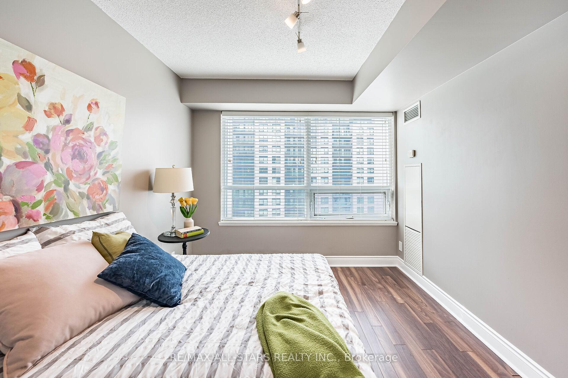 Photo 31 of Unit 806, 32 Clegg Road, Markham, Unionville — HOMEH