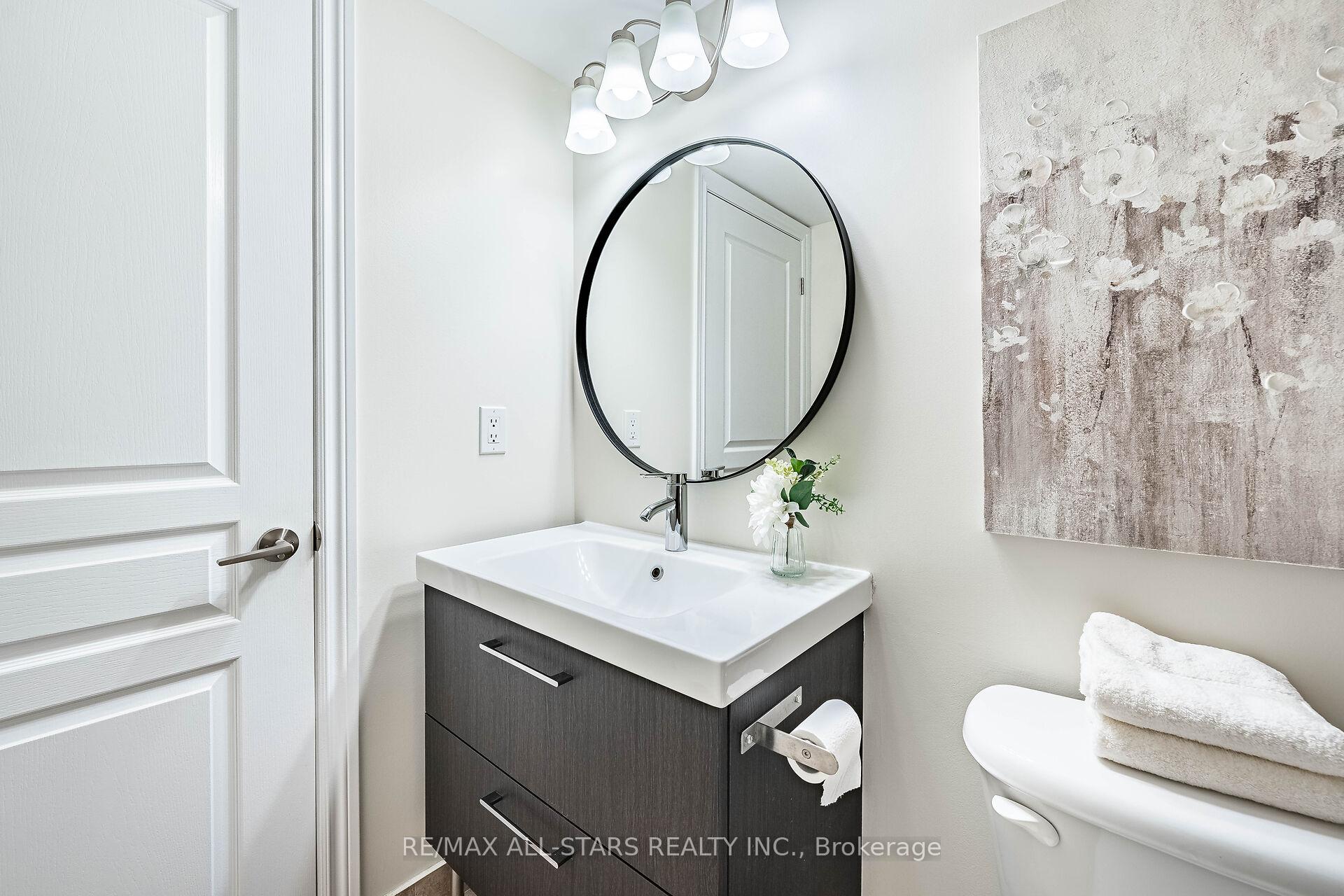 Photo 33 of Unit 806, 32 Clegg Road, Markham, Unionville — HOMEH