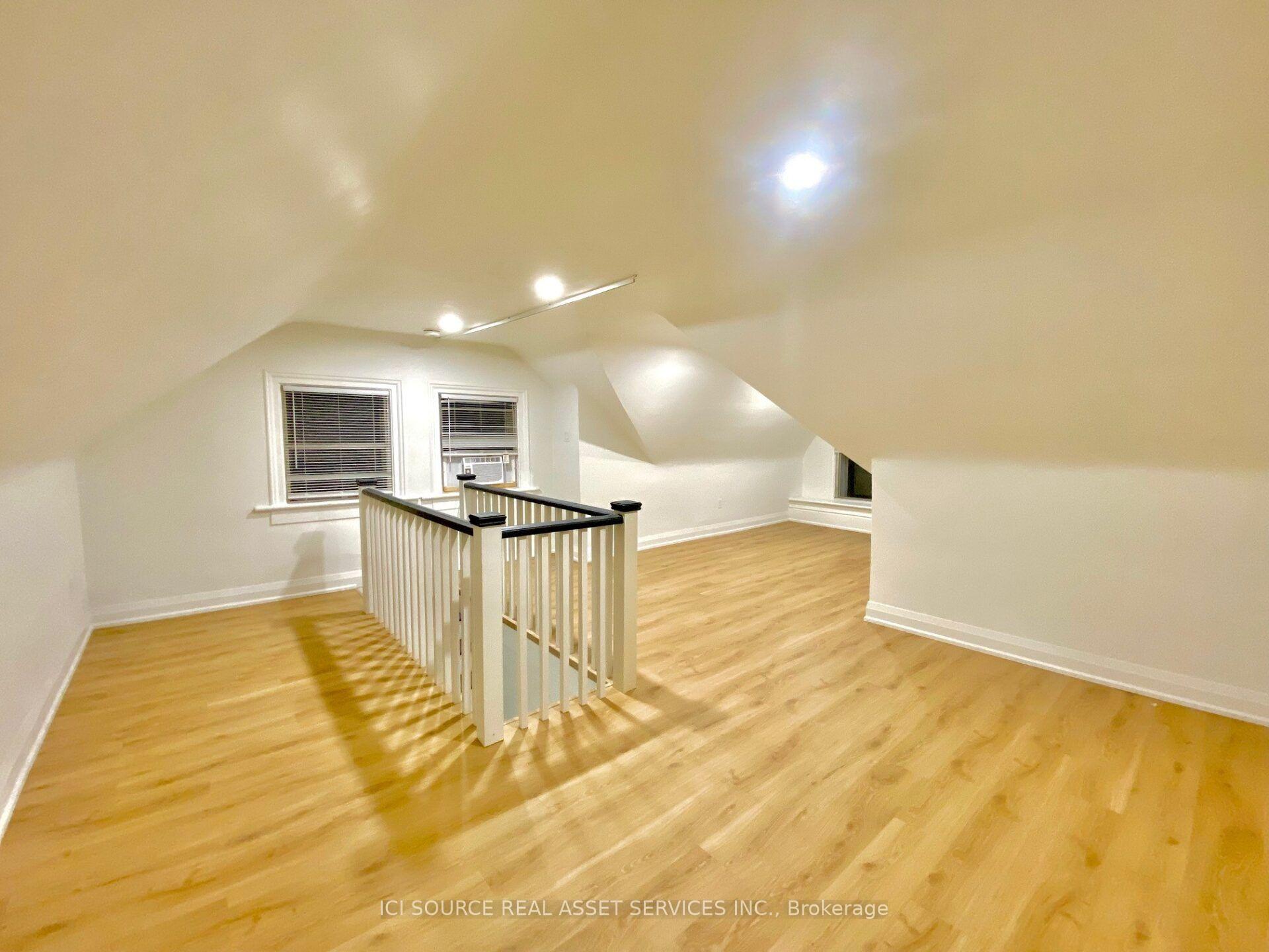 Photo 2 of Unit 2, 146 Brunswick Avenue, Toronto, University — HOMEH