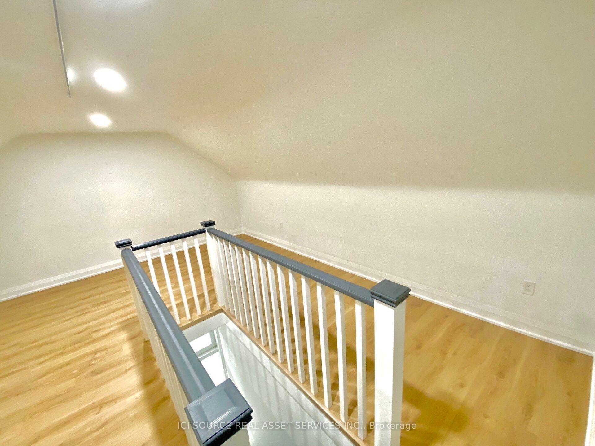 Photo 7 of Unit 2, 146 Brunswick Avenue, Toronto, University — HOMEH