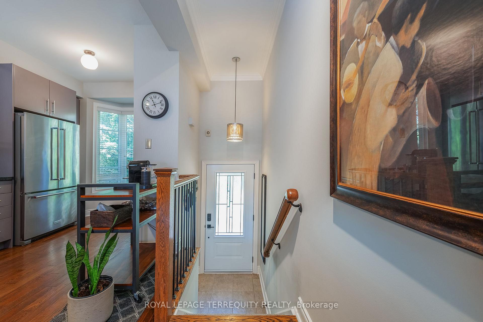 Photo 3 of Unit 9, 265 Van Dusen Boulevard, Etobicoke, Islington-City Centre West — HOMEH