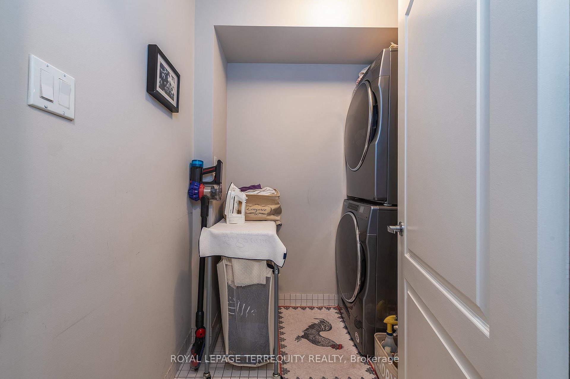 Photo 31 of Unit 9, 265 Van Dusen Boulevard, Etobicoke, Islington-City Centre West — HOMEH
