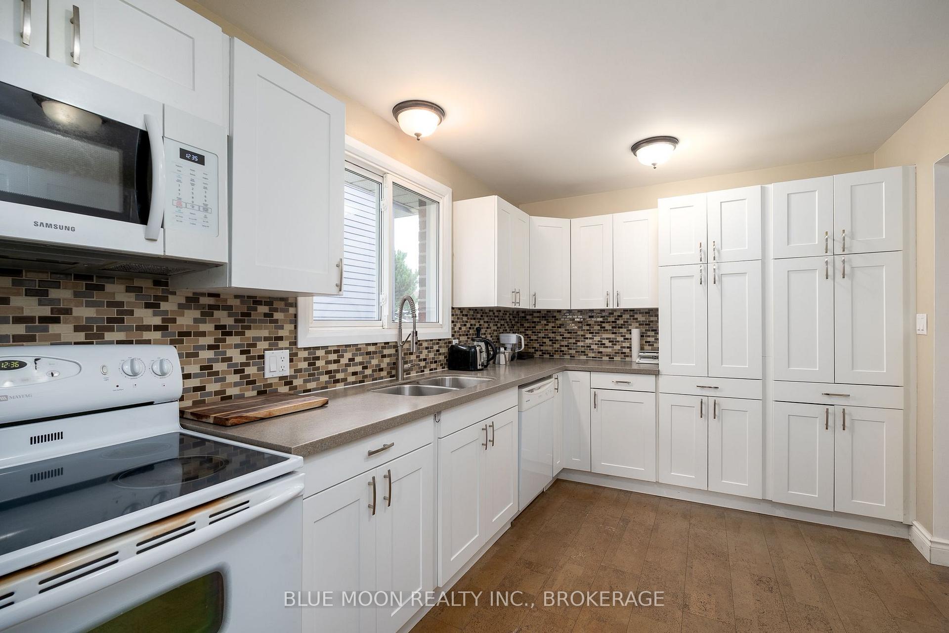 Photo 14 of 195 Splinter Court, Kingston, East Gardiners Rd — HOMEH