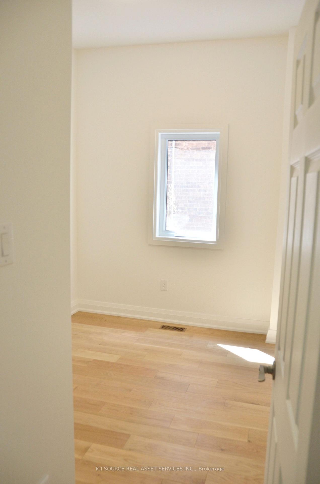 Photo 7 of Unit 1, 179 Markham Drive, Toronto, Trinity-Bellwoods — HOMEH