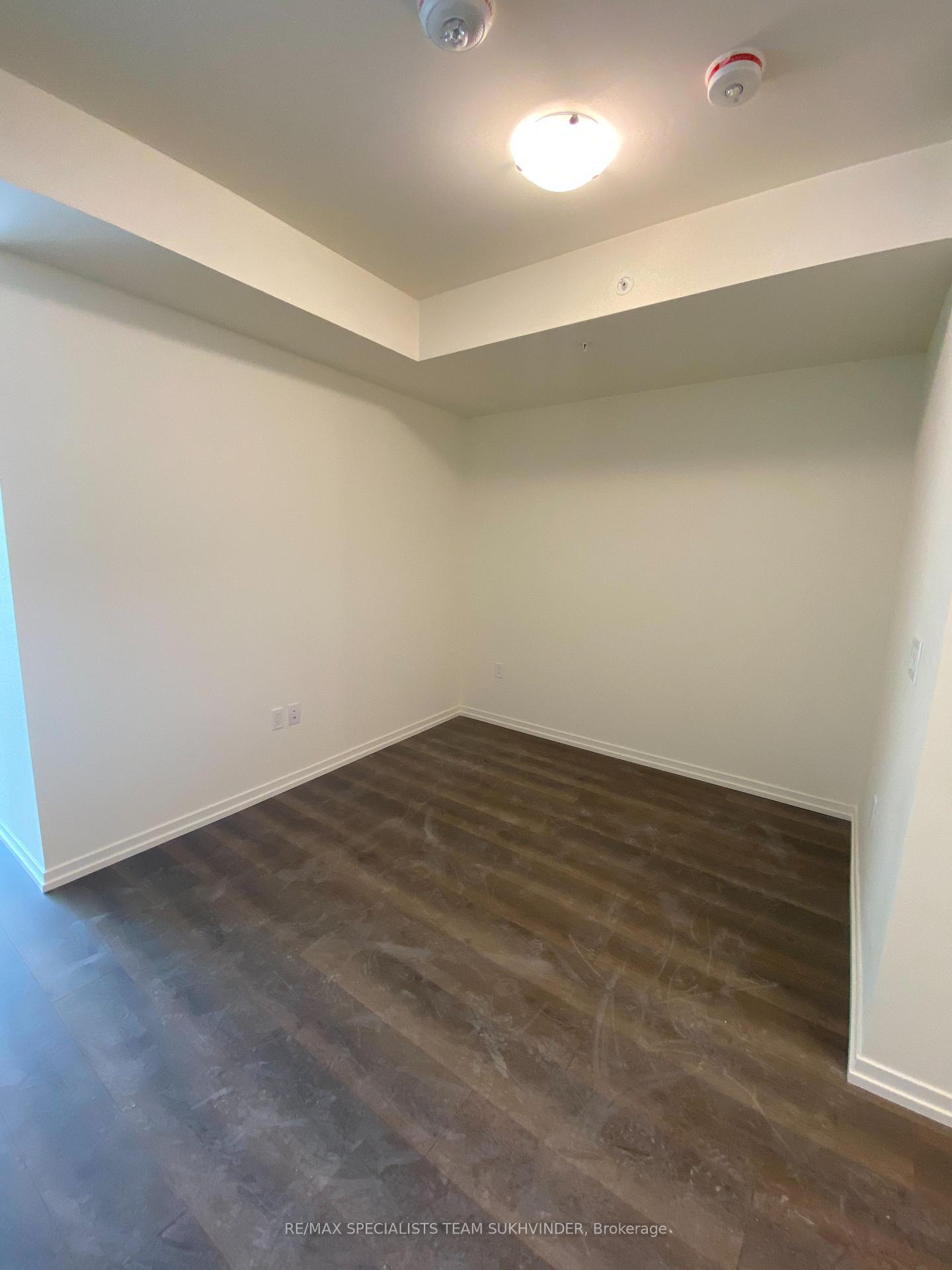 Photo 9 of Unit Ph1310, 3237 Bayview Avenue, North York, Bayview Village — HOMEH