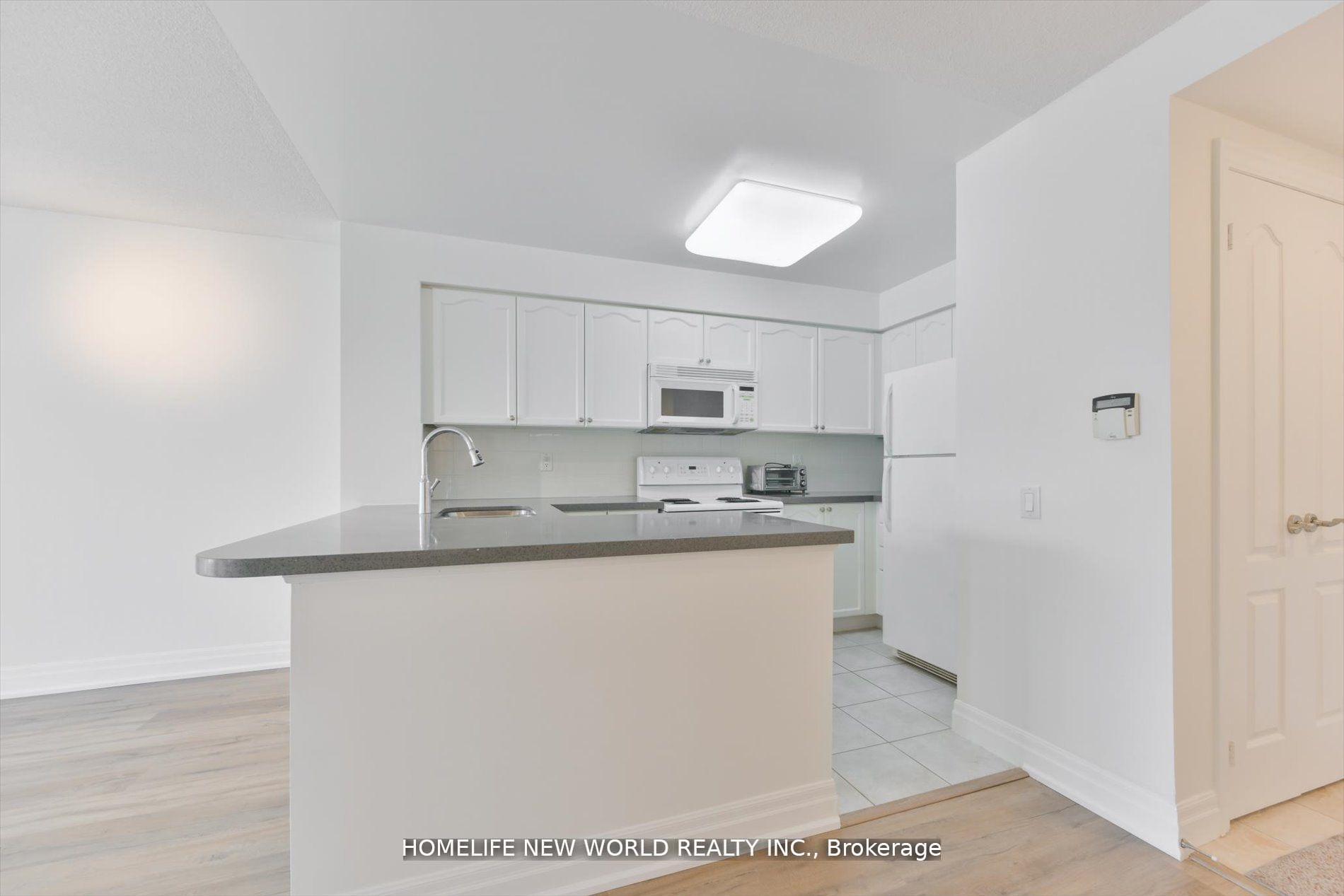 Photo 4 of Unit 607, 21 Hillcrest Avenue, North York, Willowdale East — HOMEH