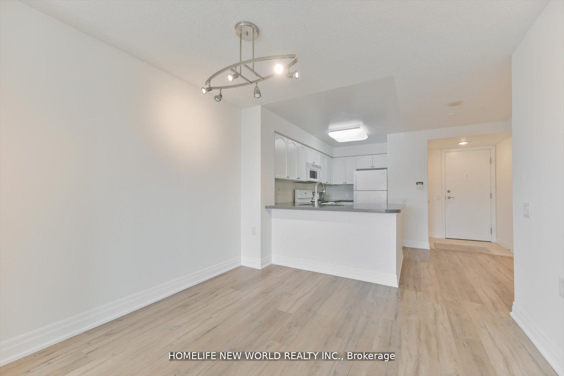 Photo 11 of Unit 607, 21 Hillcrest Avenue, North York, Willowdale East — HOMEH