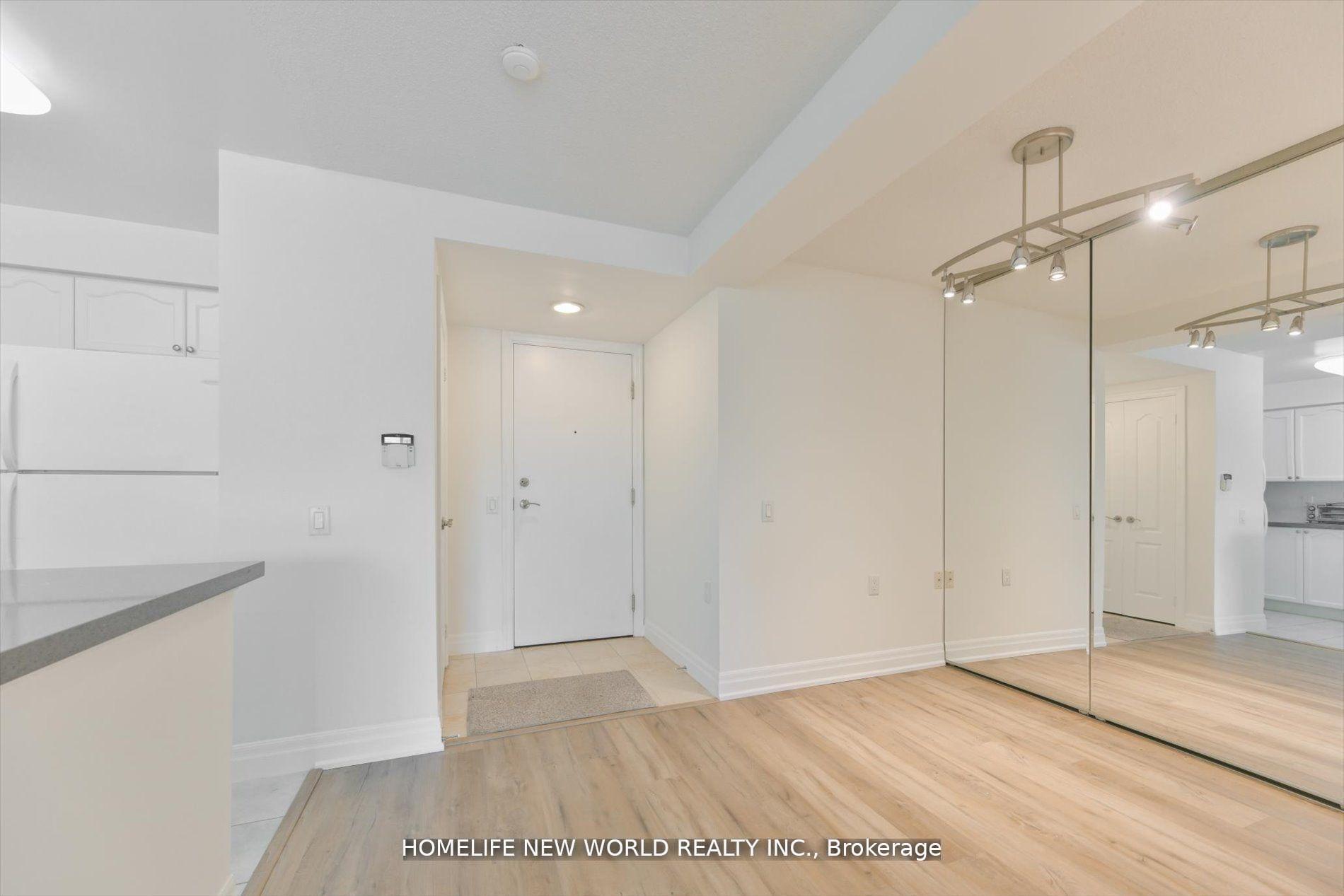 Photo 12 of Unit 607, 21 Hillcrest Avenue, North York, Willowdale East — HOMEH